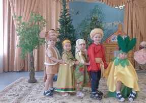 группа Светлячки, сказка "Репка" группа Светлячки, сказка "Репка".