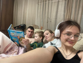 Фотовыставка "Загляните в семейный альбом" Фотовыставка "Загляните в семейный альбом".