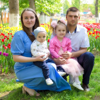 Фотовыставка "Загляните в семейный альбом" Фотовыставка "Загляните в семейный альбом".