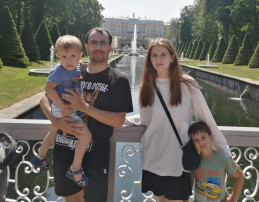 Фотовыставка "Загляните в семейный альбом" Фотовыставка "Загляните в семейный альбом".