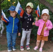 Акция "Флагом России горжусь" #День_Российского_флага#ДеньФлага2024#Флагвмоемокне Акция "Флагом России горжусь" #День_Российского_флага#ДеньФлага2024#Флагвмоемокне.