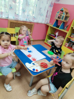 Акция "Флаг России в детских руках", группа Цыплята #День_Российского_флага#ДеньФлага2024 Акция "Флаг России в детских руках", группа Цыплята #День_Российского_флага#ДеньФлага2024.